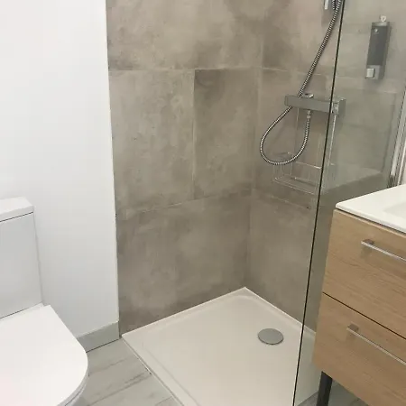 Maison Basalte 아파트 아그