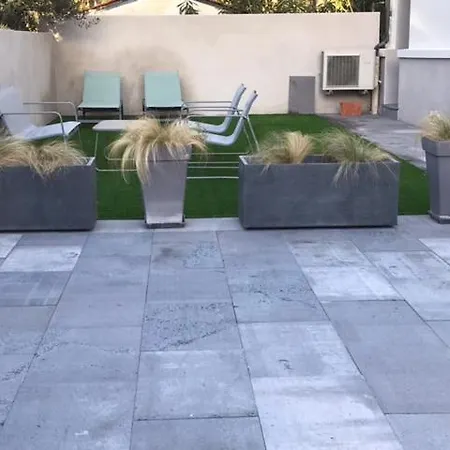 Maison Basalte * 아그