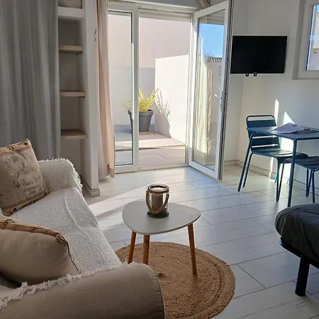 아파트 Maison Basalte 아그