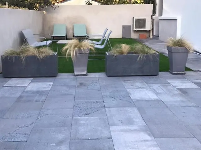 Maison Basalte * Agde